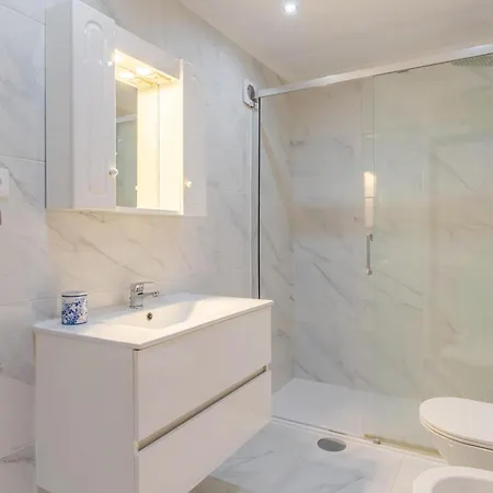 Apartament Bright & Spacious Flat With Balcony By Hostwise Matosinhos (Porto)